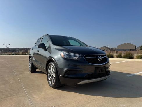 Used 2018 Buick Encore Preferred image 3