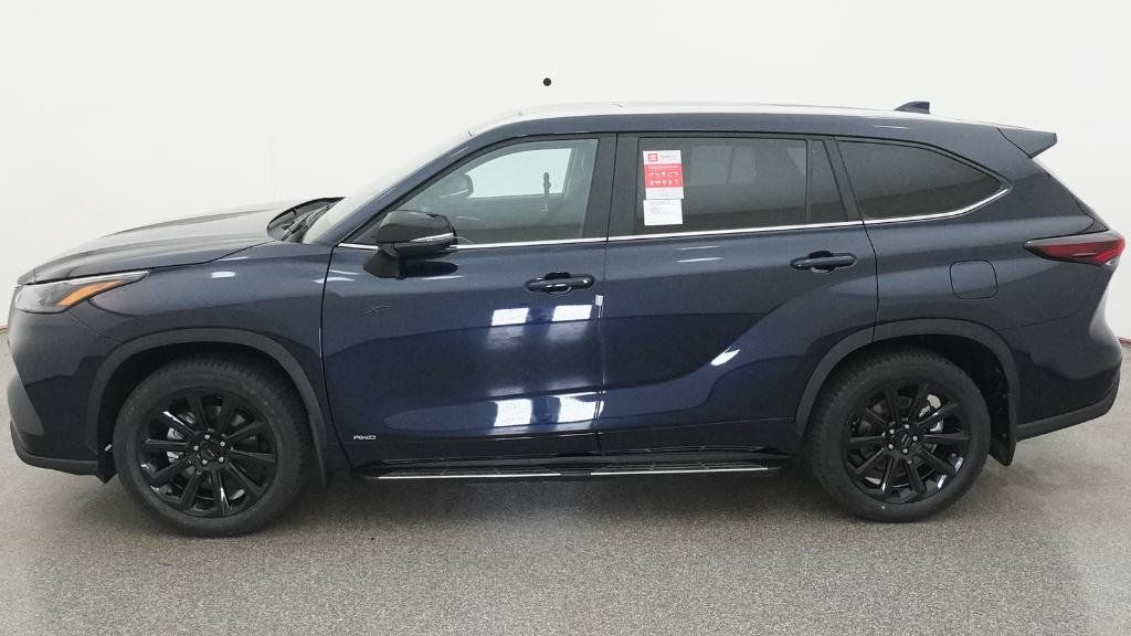 New 2026 Toyota Highlander XLE AWD/4WD image 6