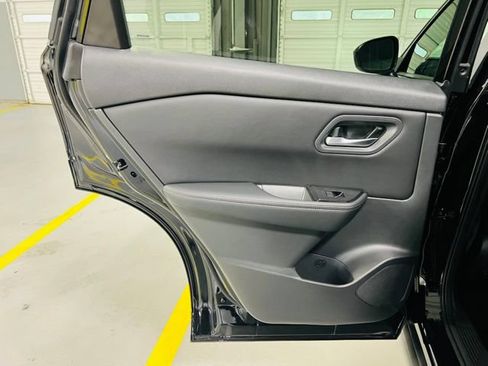 New 2026 Nissan Rogue SV FWD image 24