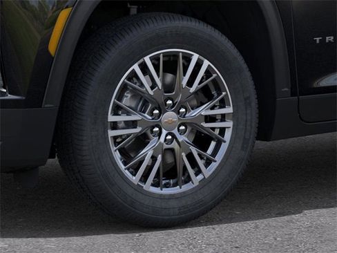 New 2025 Chevrolet Traverse LT w/ LPO, Floor Liner Package image 9
