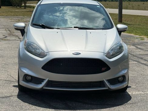 Used 2015 Ford Fiesta ST FWD image 8