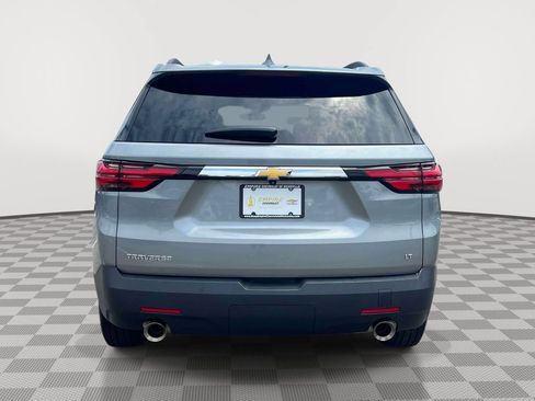 Used 2023 Chevrolet Traverse LT FWD image 6