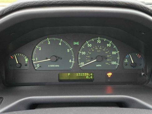 Used 2002 Land Rover Range Rover HSE image 11