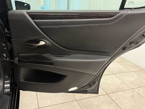 Used 2021 Lexus ES 250 w/ Premium Package image 21