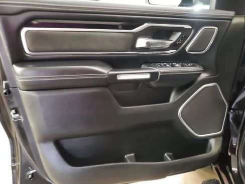 Used 2019 RAM 1500 Laramie image 13