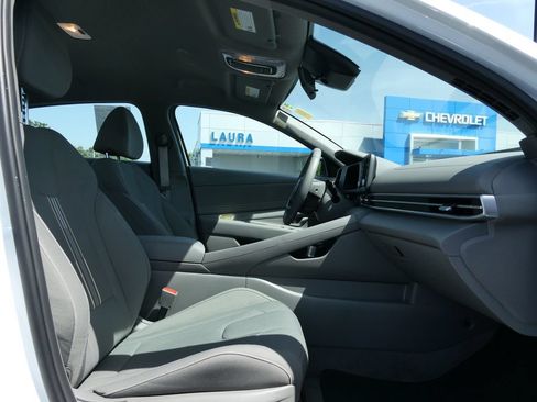 Used 2026 Hyundai Elantra Sport FWD image 13