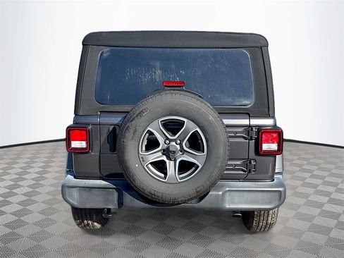 Used 2021 Jeep Wrangler Unlimited Sport image 7
