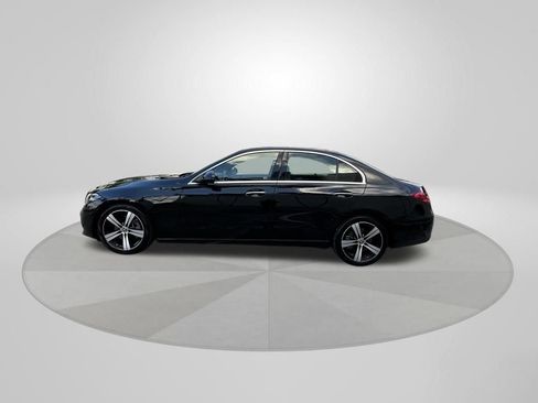 Used 2025 Mercedes-Benz C 300 Sedan image 4