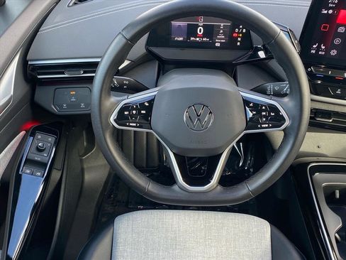 Certified 2023 Volkswagen ID.4 Pro image 7