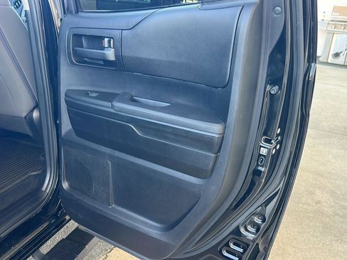 Used 2020 Toyota Tundra SR image 15