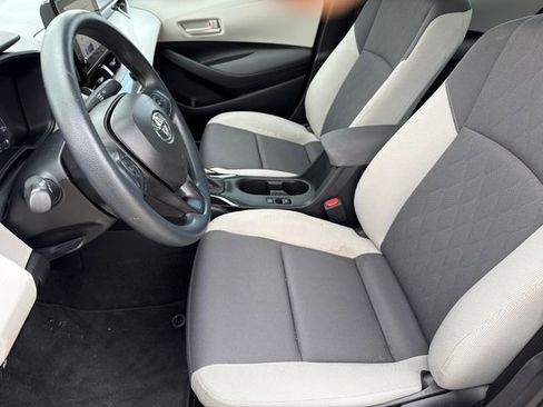 Used 2024 Toyota Corolla LE image 17