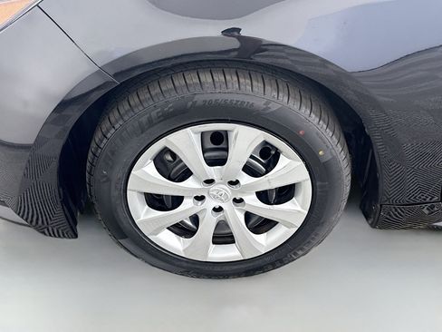 Used 2024 Toyota Corolla LE image 37