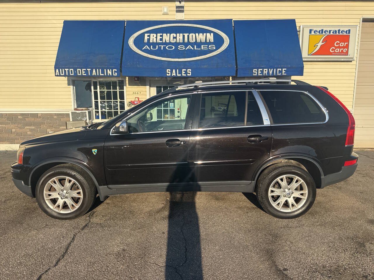 Used 2010 Volvo XC90 V8 AWD/4WD image 2