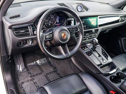 Used 2023 Porsche Macan Turbo AWD/4WD image 10
