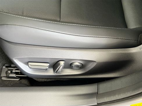 New 2026 Toyota Prius XLE image 23