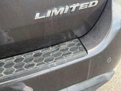 Used 2016 Dodge Durango Limited image 9