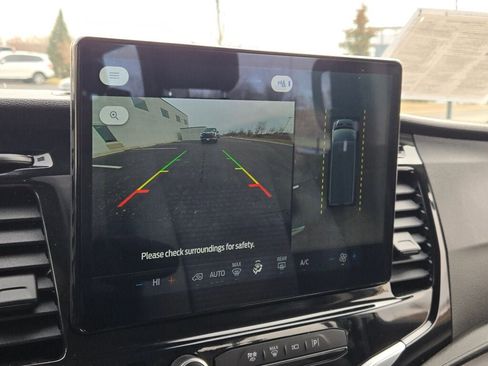 Used 2023 Ford Transit 350 XLT image 21