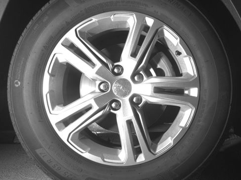 Used 2024 GMC Terrain SLE FWD image 13