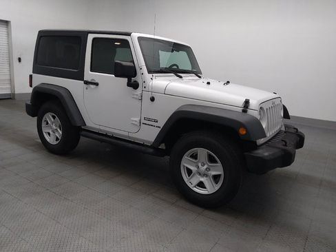 Used 2017 Jeep Wrangler Sport w/ Quick Order Package 24S AWD/4WD image 11
