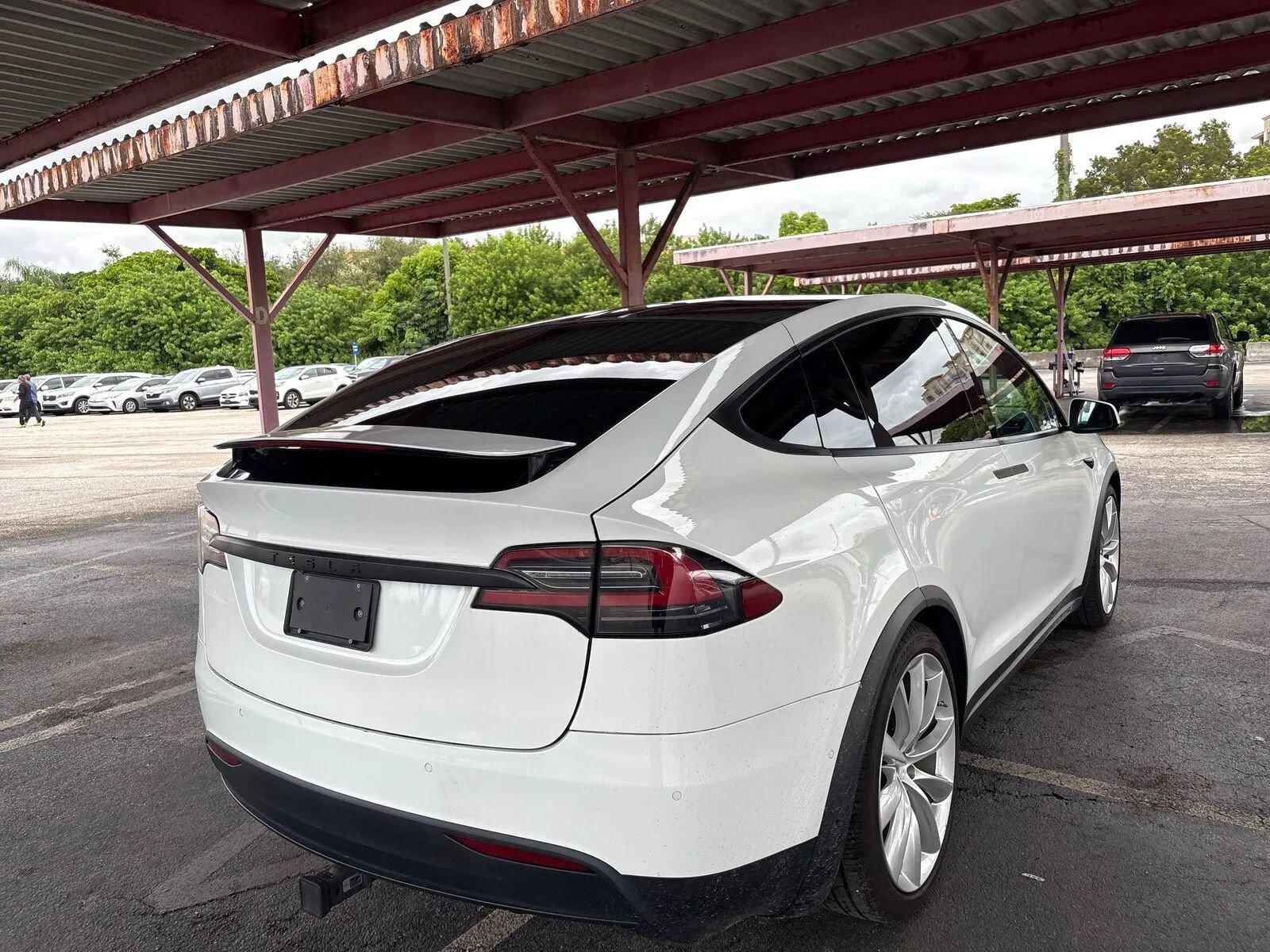 Used 2018 Tesla Model X 75D AWD/4WD image 7