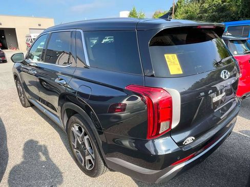 Used 2024 Hyundai Palisade SEL FWD image 3