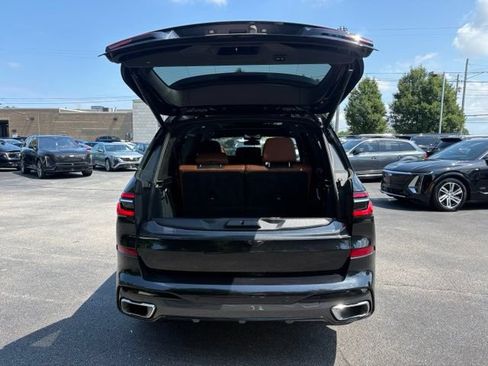 Used 2023 BMW X7 xDrive40i w/ M Sport Package AWD/4WD image 6