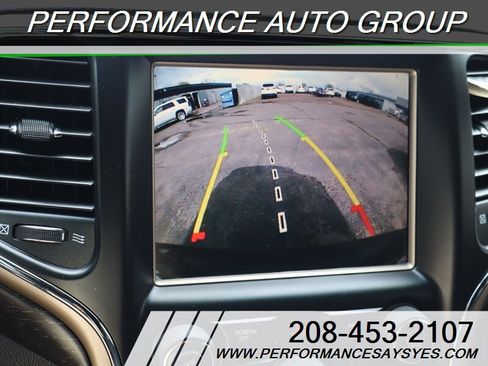 Used 2015 Jeep Grand Cherokee Laredo w/ Quick Order Package 23E AWD/4WD image 22