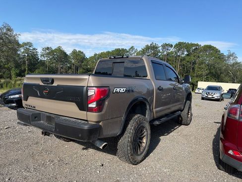 Used 2020 Nissan Titan PRO-4X w/ Pro-4x Convenience Package AWD/4WD image 6