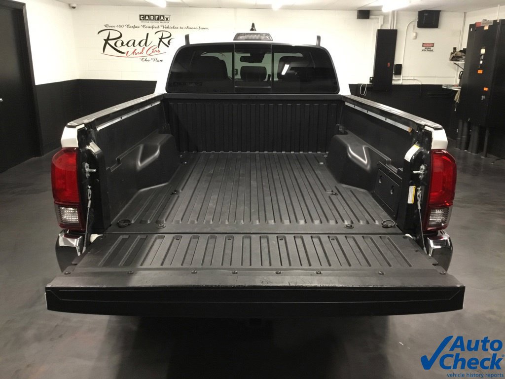 Used 2021 Toyota Tacoma SR5 AWD/4WD image 12