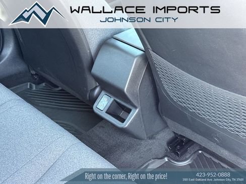 Used 2025 Kia K4 EX image 38