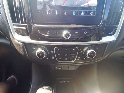 Used 2020 Chevrolet Traverse Premier w/ Redline Edition FWD image 29