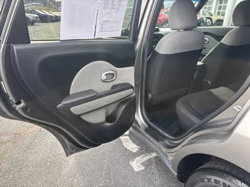 Used 2014 Kia Soul image 31
