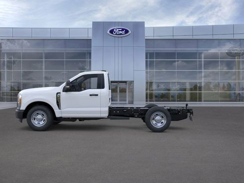 New 2026 Ford F350 XL RWD image 3