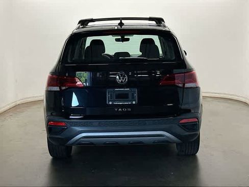 Certified 2023 Volkswagen Taos S FWD image 4