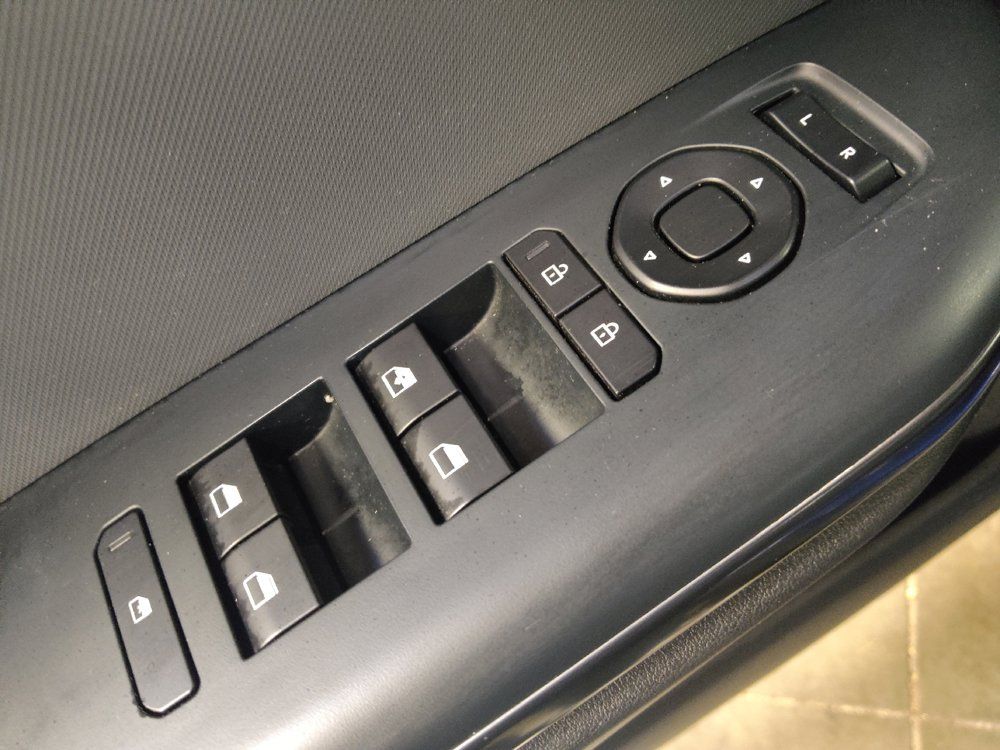 Used 2025 Kia K4 FWD image 27