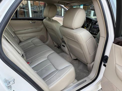 Used 2010 Cadillac DTS Luxury image 15