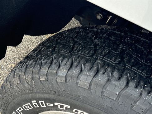 Used 2018 Chevrolet Silverado 1500 LT w/ All Star Edition image 11