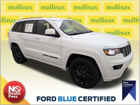 Used 2020 Jeep Grand Cherokee Altitude RWD image 1