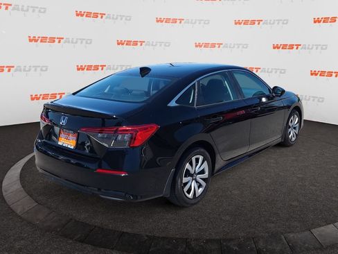 Used 2023 Honda Civic LX image 5