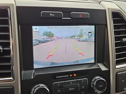 Used 2017 Ford F150 Lariat RWD image 18