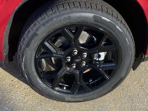 New 2026 Ford Maverick XLT w/ XLT Luxury Package AWD/4WD image 7