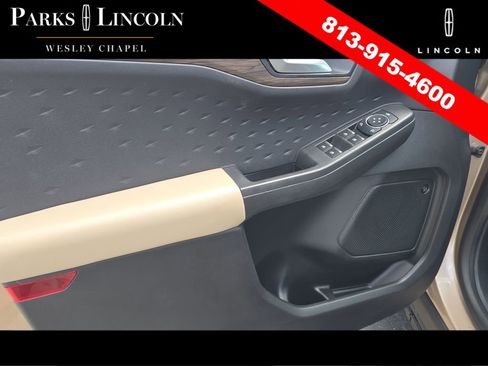 Used 2020 Ford Escape Titanium FWD image 16