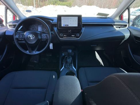 Used 2025 Toyota Corolla LE image 13