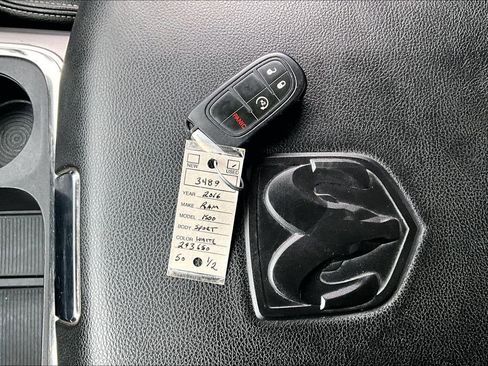 Used 2016 RAM 1500 Sport image 34