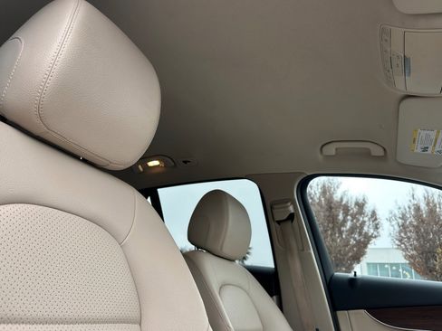 Certified 2022 Mercedes-Benz GLC 300 image 17