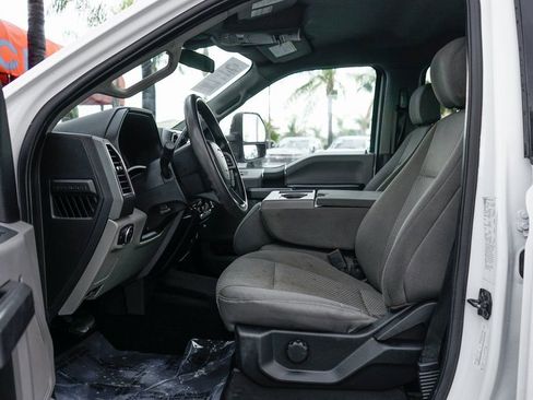 Used 2020 Ford F550 4x4 Crew Cab Super Duty image 17