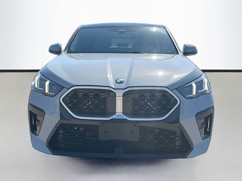 Certified 2025 BMW X2 xDrive28i image 9