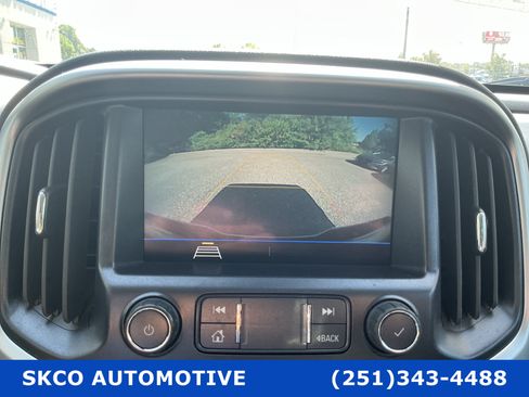 Used 2022 Chevrolet Colorado LT w/ Fleet Safety Package RWD image 17