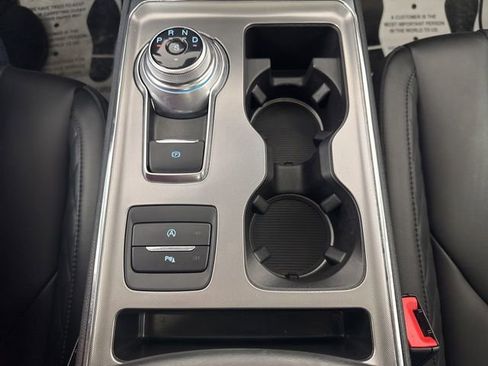 Certified 2023 Ford Edge Titanium AWD/4WD image 13