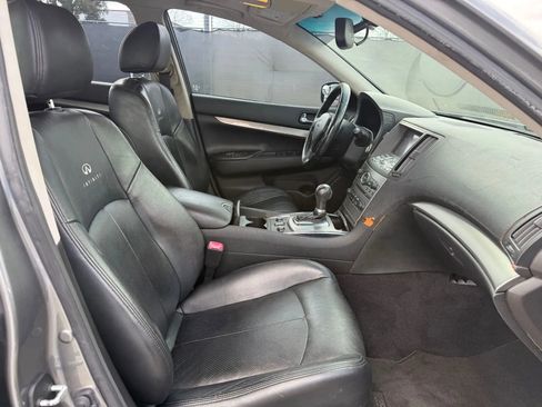Used 2011 INFINITI G37 x Sedan w/ Premium Pkg image 18